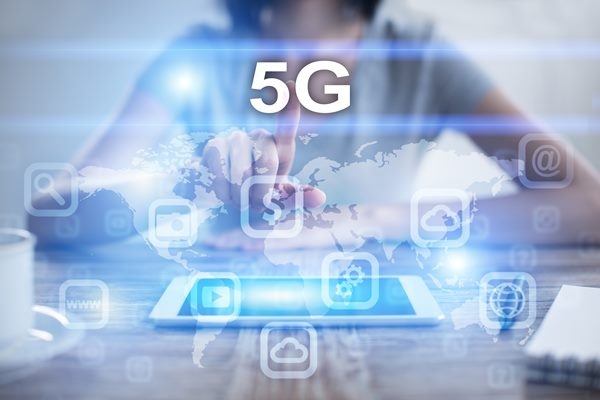 디바이스 테스트(IODT)는 베이스 스테이션과 디바이스가 사전에 규정된 테스트 조건에서 5G 성능을 발휘할 수 있게 안정된 통신 링크를 설정하고 유지할 수 있는지를 판별한다. [사진=Dreamstime]