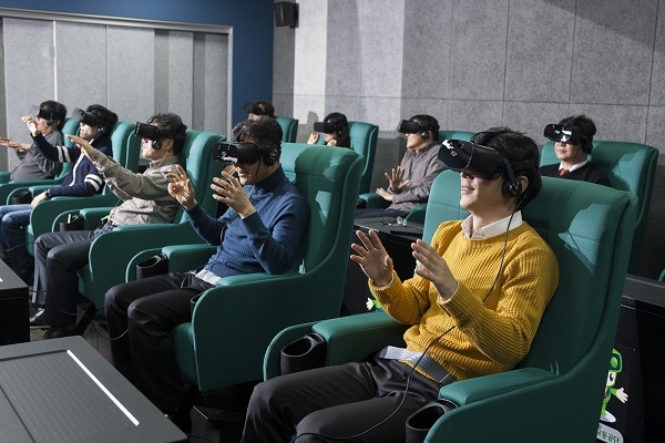 도로교통공단이 가상현실(VR)을 활용한 교통안전교육 실시한다. [사진=도로교통공단]