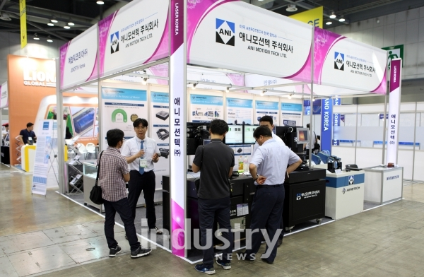 ‘Laser Korea 2017’에 참가한 애니모션텍 부스 전경 [사진=인아그룹]