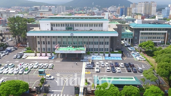 제주도가 청년층 선호 일자리 창출을 위해 4차 산업혁명 펀드를 조성해 나갈 계획을 밝혔다. [사진=제주특별자치도]