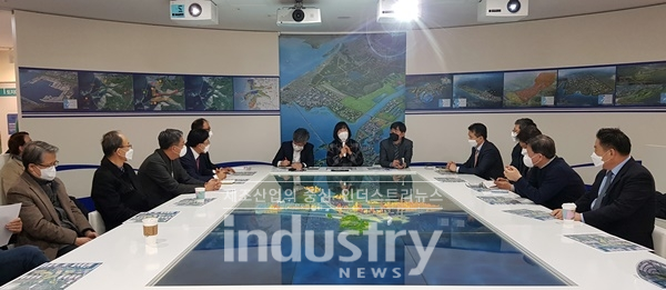 3월 11일 김현숙 새만금개발청장이 서울 새만금투자전시관에서 잠재투자기업 간담회를 개최했다. [사진=새만금개발청]