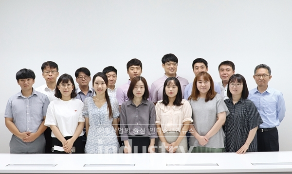 국내 시장 진출 10년이 넘은 태양광 1세대 ASK는 전문성을 갖춘 임직원들이 함께하며 여러 시장 변화를 함께해 왔다. [사진=인더스트리뉴스]