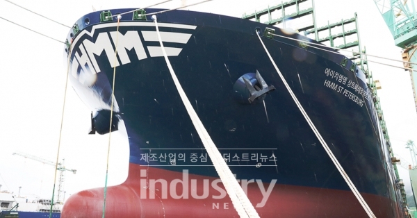 스크러버가 탑재된 HMM의 초대형 컨테이너선[사진=파나시아]
