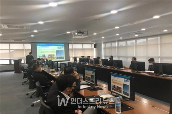협의회가 개최된 가운데 로컬컨텐츠 도입 방안에 대한 발표가 진행됐다. [사진=해양수산부]