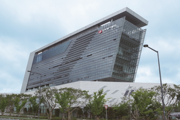 한국동서발전이 조직을 개편하고 에너지전환에 본격 나선다. [사진=한국동서발전]