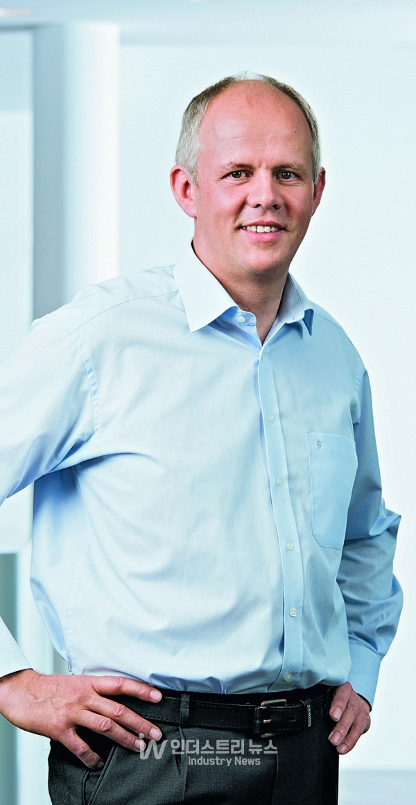 Uwe Prüßmeier, 드라이브 기술, XTS, XPlanar 담당 수석 제품 관리자 [사진=Beckhoff]<br>