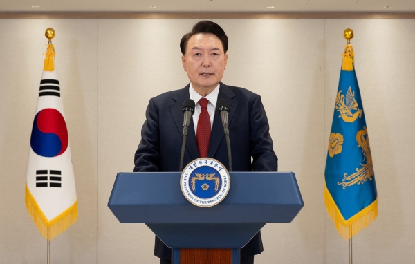윤석열 대통령이 12일 용산 대통령실에서 대국민 담화를 하고 있다./사진=대통령실