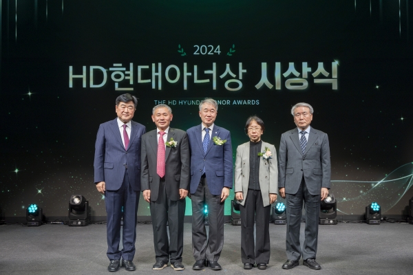 HD현대1%나눔재단 권오갑 이사장김병록푸르메재단 백경학 상임대표 백경학 한국미혼모지원네트워크 오영나 대표HD현대아너상 김창기 심사위원장