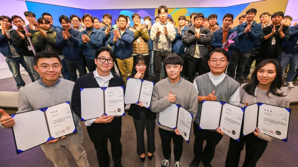 현대모비스는 지난 19일 경기도 용인에 위치한 기술연구소에서 '2024 엠필즈 페스타'를 개최했다. 최근 5년간 현대모비스 직원들의 모빌리티 기술 아이디어 제안 건수는 총 4200건에 달한다./사진=현대모비스