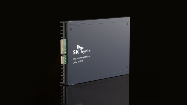 CXL 2.0 기반 D램 설루션 제품 CMM(CXL Memory Module)-DDR5 96GB./사진=SK하이닉스