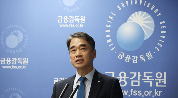 함용일 금감원 자본시장부문 부원장이 지난 4월 서울 여의도 금융감독원에서 홈플러스ㆍMBK 조사 등 자본시장 현안 브리핑을 하고 있다 / 사진= 연합뉴스