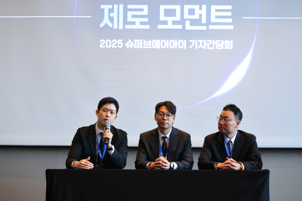 사진 왼쪽부터 김현수 대표, 차문수 CTO, 김진회 CBO [사진=슈퍼브에이아이]