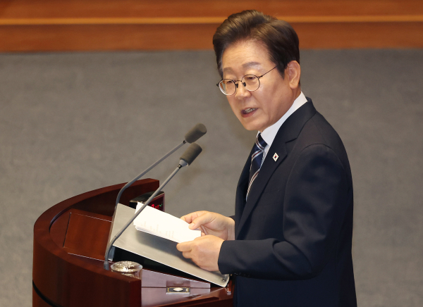 이재명 대통령이 지난 26일 국회 본회의장에서 추가경정예산 시정연설을 하고 있다. /사진=연합뉴스