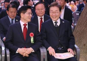 [대선 D-12] 이재명 48.1%·김문수 38.6%...지지율 10% 이내 좁혀져 [리얼미터]