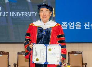윤동한 한국콜마 회장, 장남에 주식 반환 청구 소송
