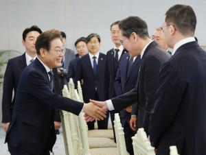李대통령, 'AI 육성 드라이브' 본격화…친기업 행보 가속