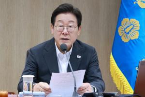 이재명 대통령 “AI 혁신기업 물품 구입 예산 대폭 확대해야”